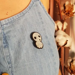 Online Embroidered Jewel Brooch Seated Kodama - Princess Mononoke Pins
