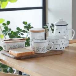Discount Enamel Tea Pot Soot Sprites 1,1l - My Neighbor Totoro Kitchenware