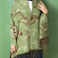 Outlet Light Green Stole Totoro & Catbus - My Neighbor Totoro Outfits