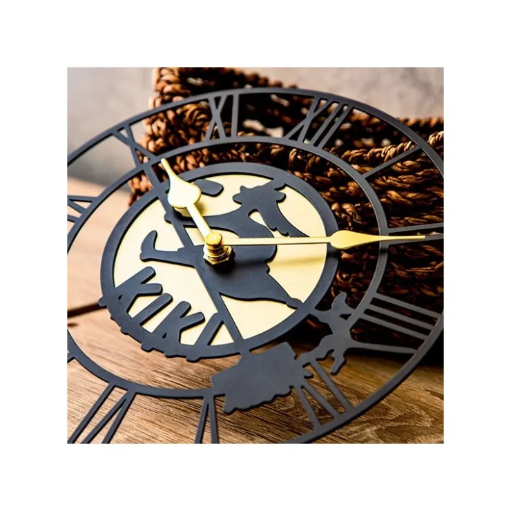 Hot Wall Clock Kiki's Signboard - Kiki's Delivery Service Décoration
